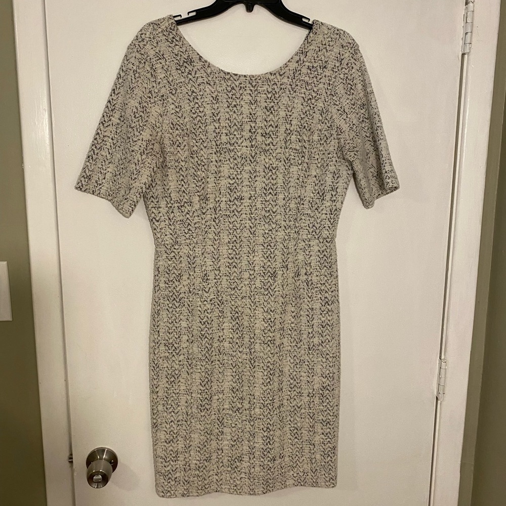 Banana Republic 8 dress white grey half sleeved office business work boucle